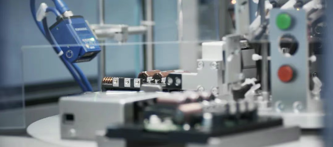 PA视讯官方集团股份拟投资3亿元,布局固态电池等新能源产业(图1) PA视讯官方集团股份拟投资3亿元,布局固态电池等新能源产业(图1)